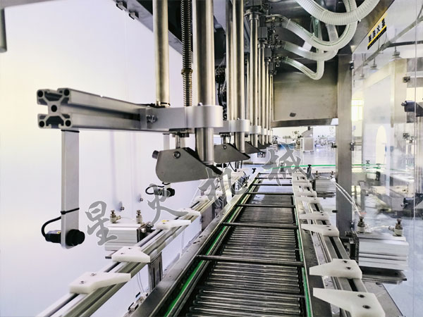 25L化工液體自動稱重灌裝機